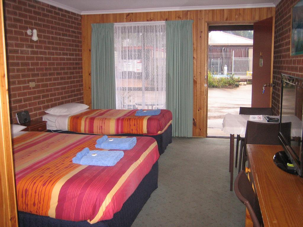 Orbost Country Road Motor Inn Habitación foto