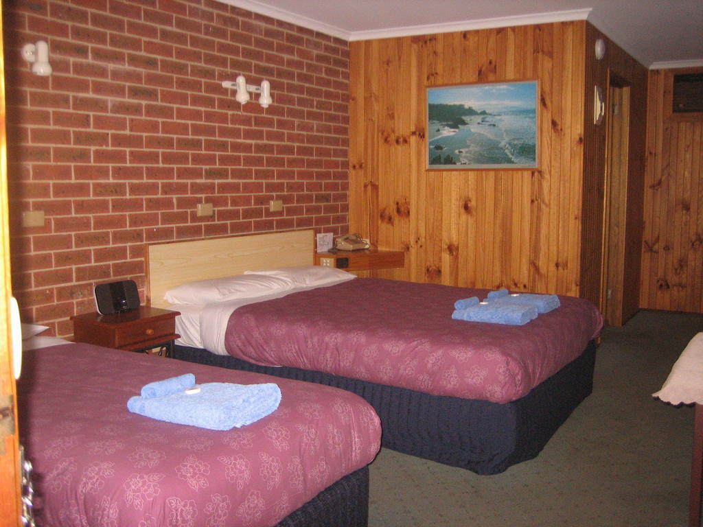 Orbost Country Road Motor Inn Habitación foto